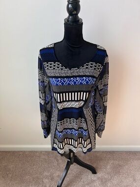Alfani Black, Blue & White Geometric Long-Sleeve Top